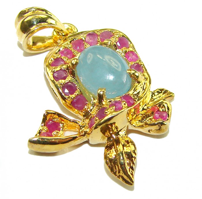 Eau Pure authentic 3.5 carat Aquamarine 14K Gold over.925 Sterling Silver Handcrafted pendant - Aquamarine pendant close-up, gold setting with pink stones.