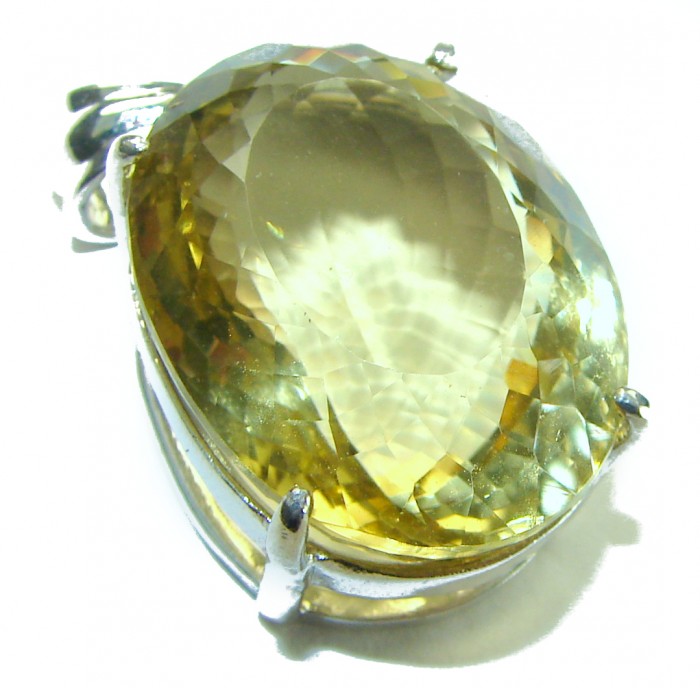 Perfection Oval cut 32.3 carat Lemon Quartz .925 Sterling Silver handcrafted LARGE pendant - Close-up of oval cut lemon quartz in sterling silver setting