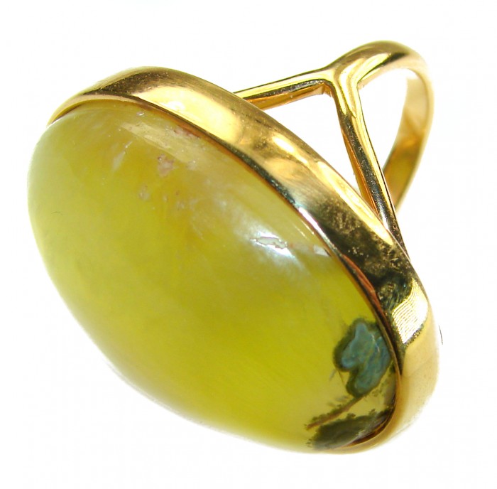 Outstanding LARGE 45.5 carat Natural Prehnite 14K Gold over .925 Sterling Silver handmade ring s. 8 - Close-up of large Prehnite gemstone ring with 14K gold setting.