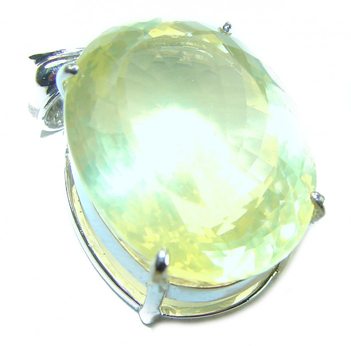 Perfection Oval cut 22.3 carat Lemon Quartz .925 Sterling Silver handcrafted LARGE pendant - Close-up of oval-cut 22.3 carat lemon quartz in sterling silver setting