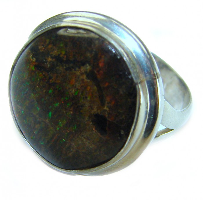 Outstanding Genuine purple Canadian Ammolite .925 Sterling Silver handmade ring size 7 adjustable - Stone close-up of purple Canadian Ammolite .925 Sterling ring
