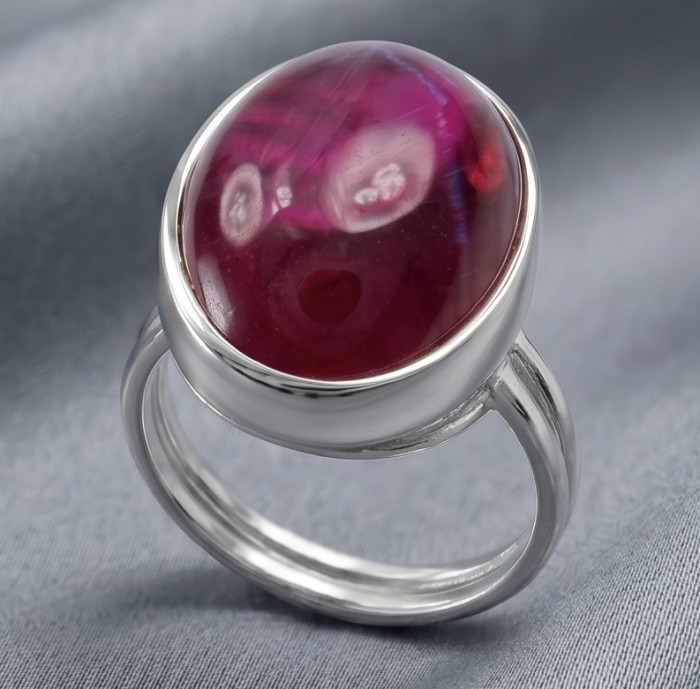 Bella Rosa Genuine 10.5 CARAT Star Ruby rhodium over .925 Sterling Silver Statement Ring size 6 - Close-up of Bella Rosa 10.5 ct Star Ruby ring with rhodium over silver.