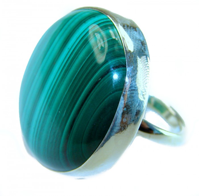 The best quality 39.2 CARAT genuine Malachite from Ural Mountains .925 Sterling Silver handcrafted ring size 7 adjustable - Close-up of a 39.2 carat genuine malachite ring from the Ural Mountains.