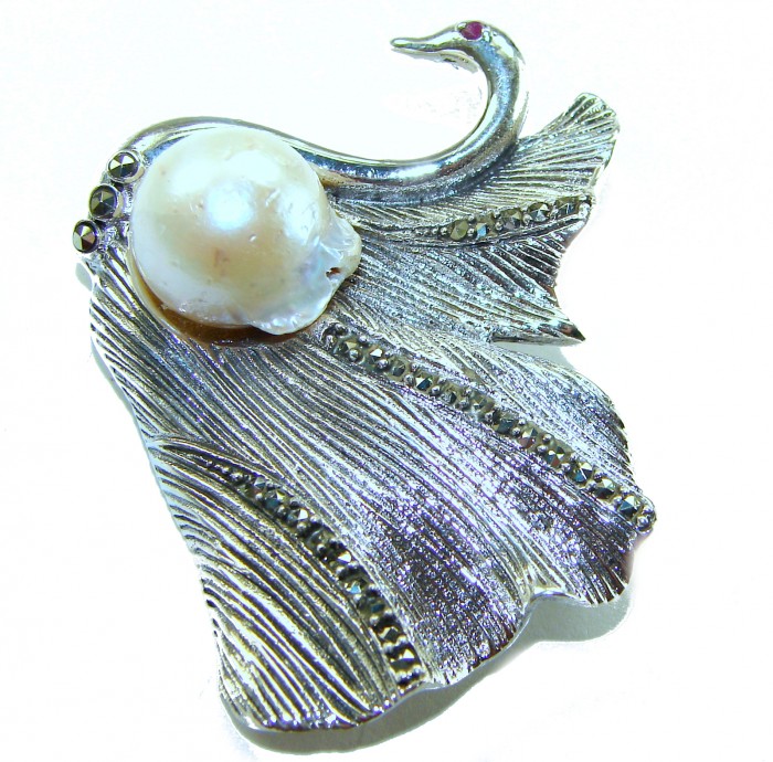Perfect Swan Pearl Ruby .925 Sterling Silver handmade Pendant Brooch - Swan-shaped sterling silver pendant with pearl, top view.