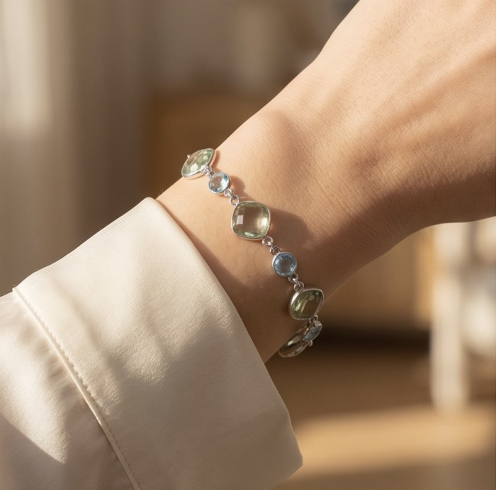 Authentic 22.5 carat Swiss Blue Topaz .925 Sterling Silver handmade Bracelet - Worn on hand, 22.5 carat Swiss Blue Topaz bracelet, sterling silver.
