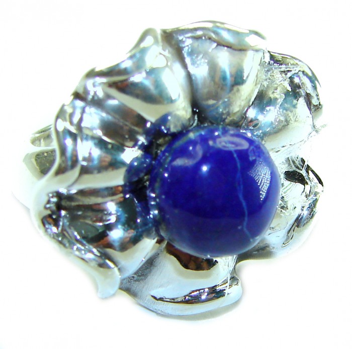 Authentic 6.5 carat LAPIS lazuli .925 Sterling Silver handcrafted Ring size 7 - Close-up of sterling silver ring with Lapis lazuli stone