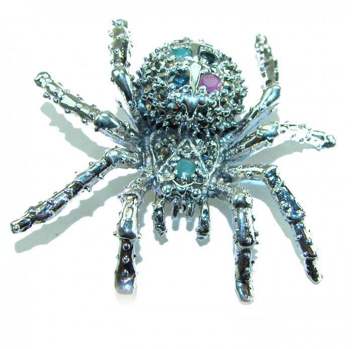 Large Black Widow Spider genuine Ruby .925 Sterling Silver handmade Pendant - Brooch - Spider brooch in sterling silver with ruby, top view.