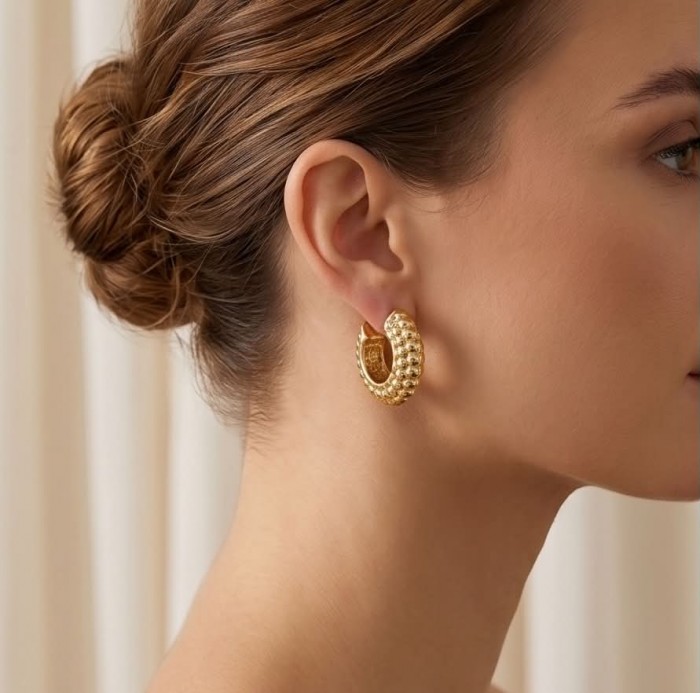 Luxurious Golden tone handcrafted Stylish earrings - photo 1