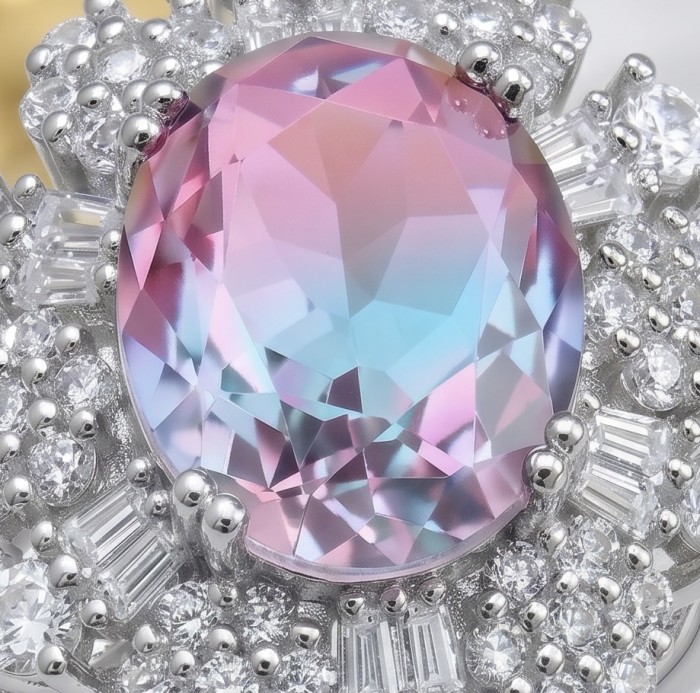 7.8 carat Alexandrite .925 Sterling Silver Perfectly handcrafted Ring s. 8 1/4 - Close-up of Alexandrite gemstone in sterling silver setting
