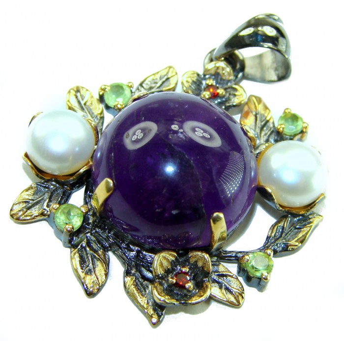 Mademoiselle - 15.4 CARAT authentic Amethyst BLACK RHODIUM OVER .925 Sterling Silver handcrafted Pendant - Pendant with amethyst and pearls, top view, floral design.