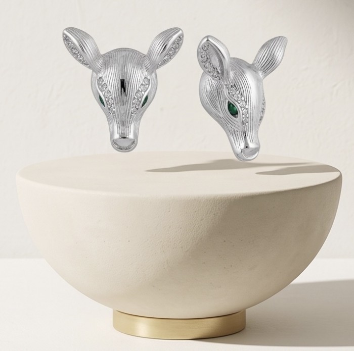 Deer'S Head 0.7 carat Emerald .925 Sterling Silver handmade Statement earrings - Deer head earrings with emeralds on display, front view.