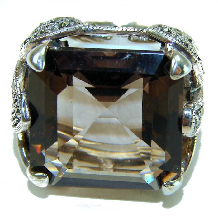 Celestial Energy 15.5 carat Champagne Smoky Topaz .925 Sterling Silver Oversized Ring size 7 1/4 - Close-up of Celestial Energy 15.5 carat Champagne Smoky Topaz ring.