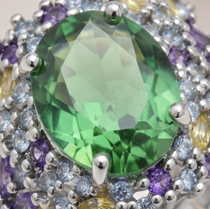 Green Aura 8.4 carat fancy cut Topaz .925 Sterling Silver handcrafted Large ring size 5 adjustable - Close-up of Green Aura 8.4 carat Topaz with multicolored stone accents.