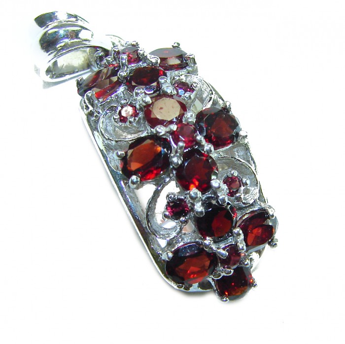 Melody - Vintage Design 8.4 CARAT Garnet .925 Sterling Silver handcrafted Pendant - Vintage garnet pendant, close-up view, in sterling silver setting.
