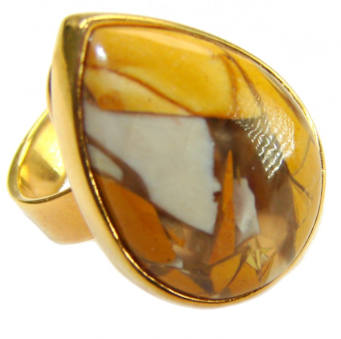 Flawless Australian Bracciated Mookaite 14K Gold over .925 Sterling Silver Ring size 8 adjustable - Close-up of Australian Bracciated Mookaite ring in 14K gold over .925.