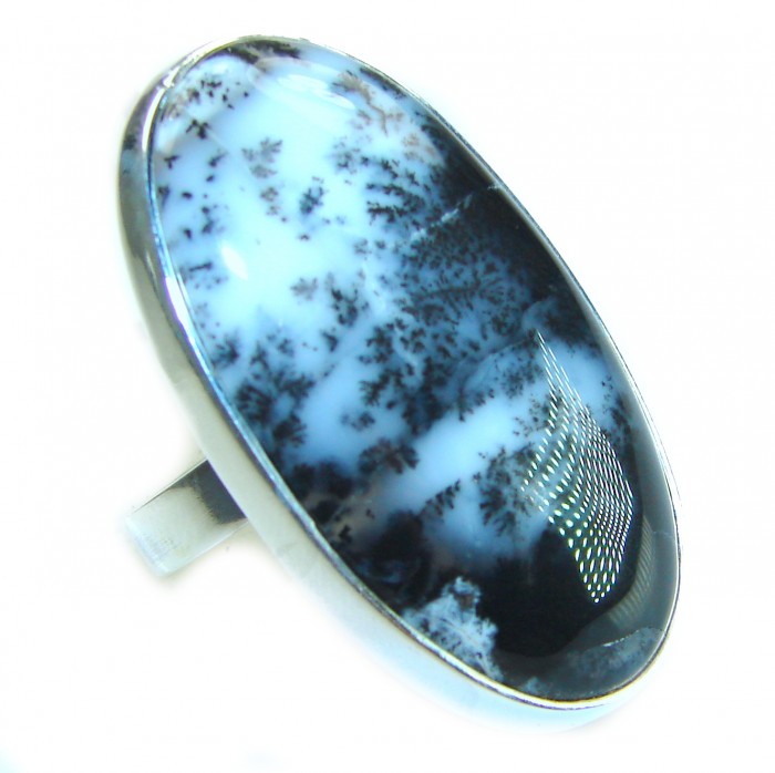 Top Quality Moss Dendritic Agate .925 Sterling Silver handcrafted Ring s. 7 adjustable - Close-up of Moss Dendritic Agate stone set in .925 Sterling Silver ring.