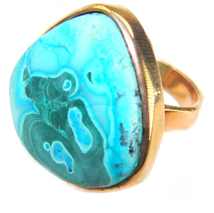 Authentic Parrot's Wing Chrysocolla 18K Gold over .925 Sterling Silver handcrafted ring size 8 adjustable - Stone close-up of Parrot's Wing Chrysocolla ring with 18K gold setting.