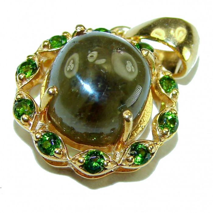 Deluxe 10.2 carat Grandidierite 18k Gold over .925 Sterling Silver handmade Pendant - Close-up of Deluxe Grandidierite pendant with green stones and gold setting.