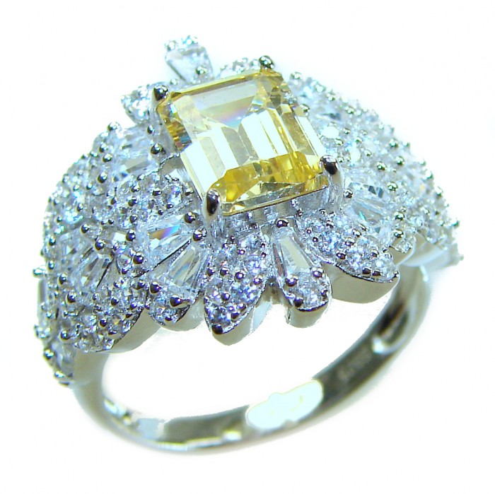 Vintage Beauty Authentic 4.5 carat Brazilian Citrine .925 Sterling Silver handcrafted Ring size 6 - Close-up of vintage ring with 4.5 ct Brazilian citrine in .925 silver.