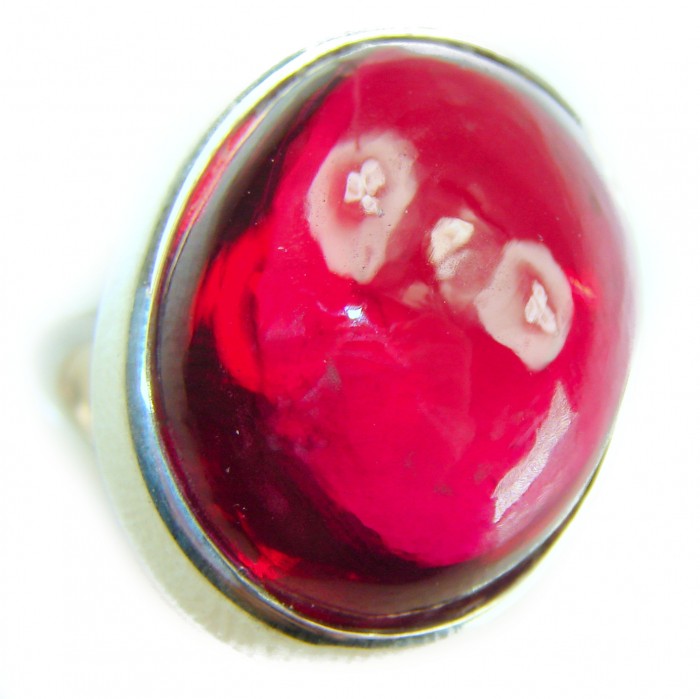 Bella Rossa Genuine 36.5 CARAT Star Ruby .925 Sterling Silver Large Statement Ring size 7 - Close-up of Bella Rossa 36.5 carat star ruby set in .925 sterling silver.