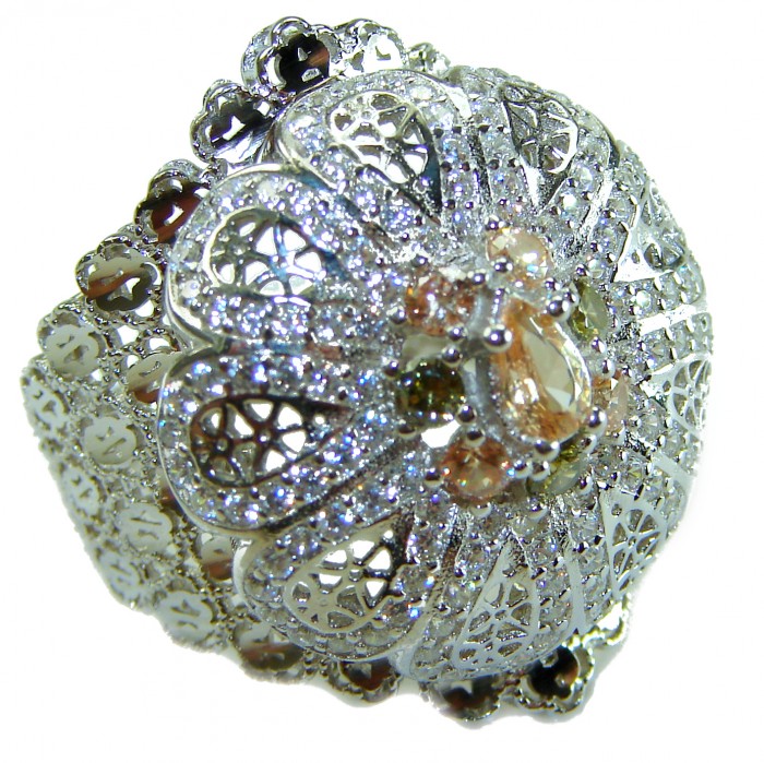 Casablanca Italy made 1.8 carat yellow Sapphire .925 Sterling Silver brilliantly handcrafted ring s. 6 3/4 - Close-up of Casablanca Italy 1.8 carat yellow sapphire ring design.