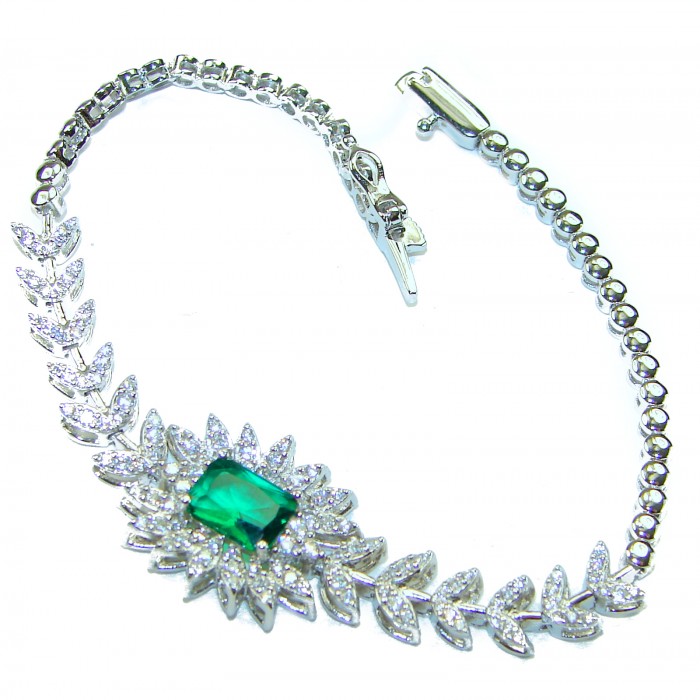 Giovanna - Authentic 15.9 carat Emerlad .925 Sterling Silver handcrafted Statement bracelet - Emerald bracelet with clasp detail, 15.9 carat, .925 sterling silver