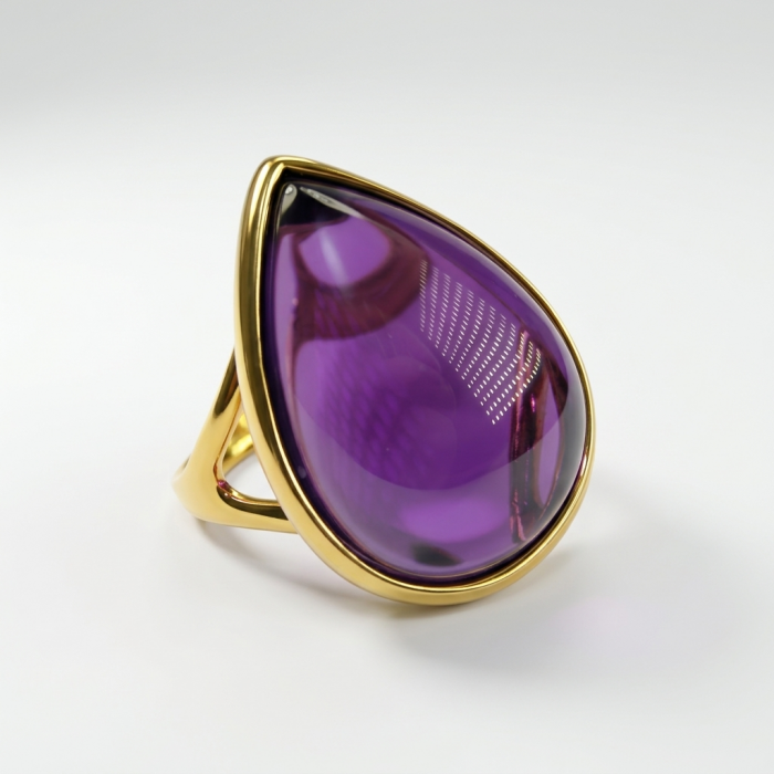 Purple Royalty 25.5 carat Amethyst .925 Sterling Silver dipped in 18K Gold over Handcrafted Ring size 9 - Close-up of Purple Royalty Amethyst ring at an angled side view