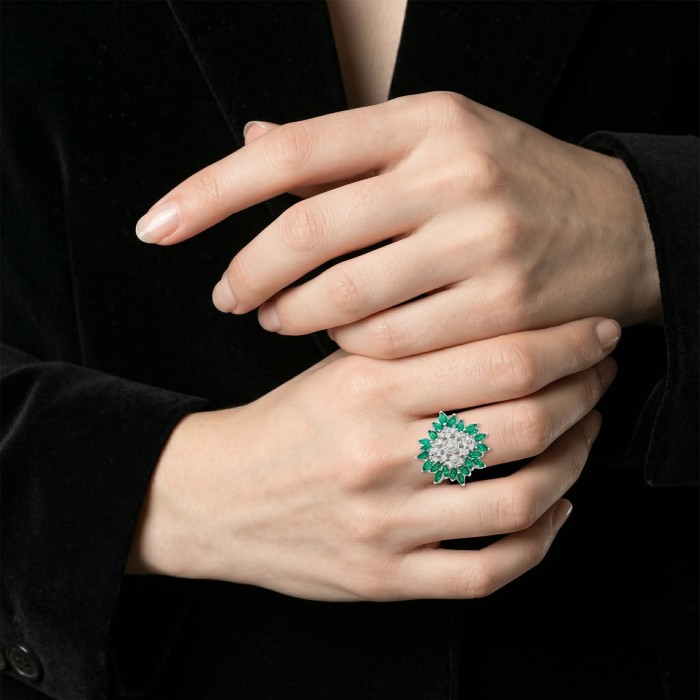 Spectacular Natural 6.8 carat Tsavorite Garnet .925 Sterling Silver handcrafted ring size 7 - Ring worn on hand showing green Tsavorite garnet in floral design.