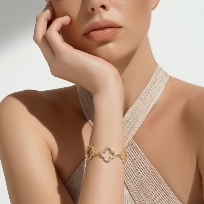 Divine - Clover Precious pave White Topaz Gold Women bracelet - photo 1