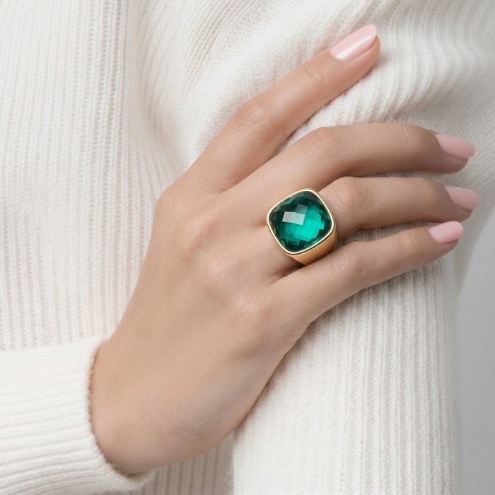 Wild Passion - 38.8 carat Green Topaz Solid Statement golden Ring size 8 1/2 - photo 1
