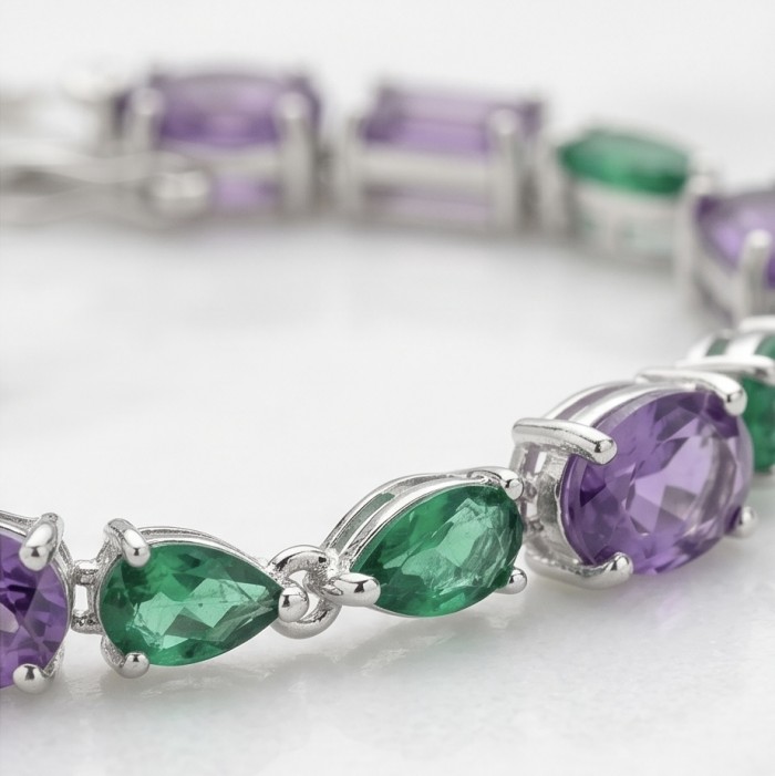 A Heritage in Bloom - Italy made 14.7 carat Amethyst Chrome Diopside .925 Sterling Silver handcrafted bracelet - Stone close-up of amethyst and chrome bracelet.