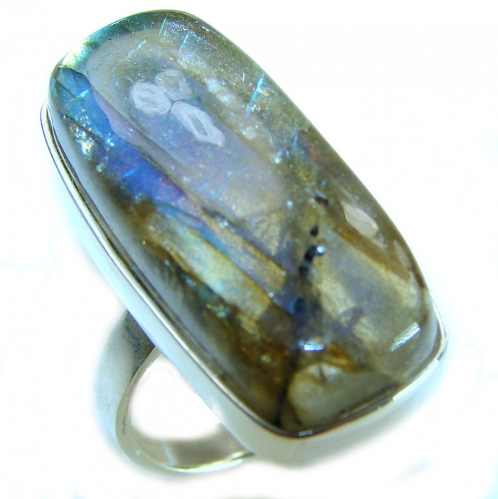 Shimmering Natural Labradorite .925 Sterling Silver handcrafted Large ring size 8 adjustable - Close-up of shimmering labradorite stone in .925 sterling silver ring