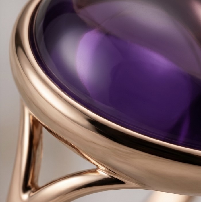 Top quality 23.5 carat Amethyst .925 Sterling Silver dipped in 18K Gold Handcrafted Large Ring size 6 - Close-up of amethyst stone in rose gold setting.