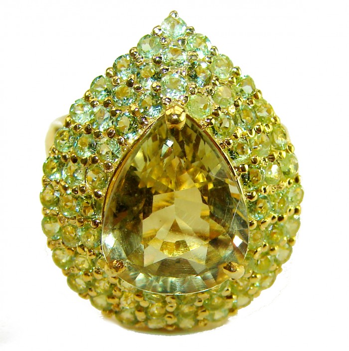 Golden Treasure 25.5 carat Citrine .925 Sterling Silver dipped in 14K Gold Handcrafted Huge Ring size 6 1/2 - Close-up of Golden Treasure 25.5 carat Citrine ring.