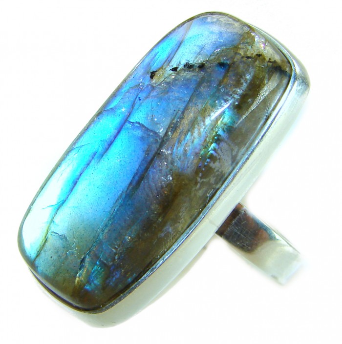 Shimmering Natural Labradorite .925 Sterling Silver handcrafted Large ring size 8 adjustable - Labradorite stone close-up on sterling silver ring setting.