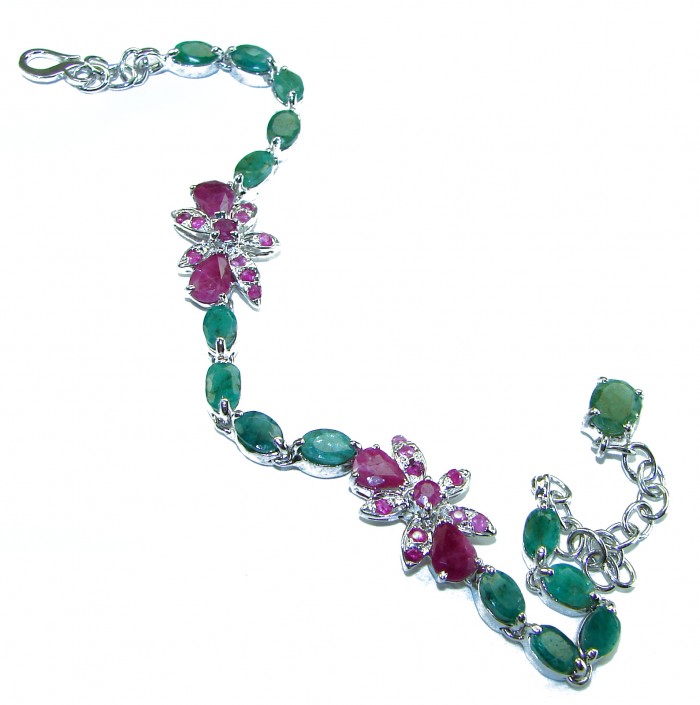 Tiffany 40.8 caratVCOLOMBIAN EMERALD Ruby .925 Sterling Silver handcrafted Bracelet - Emerald and ruby bracelet, top view with floral design and clasp detail