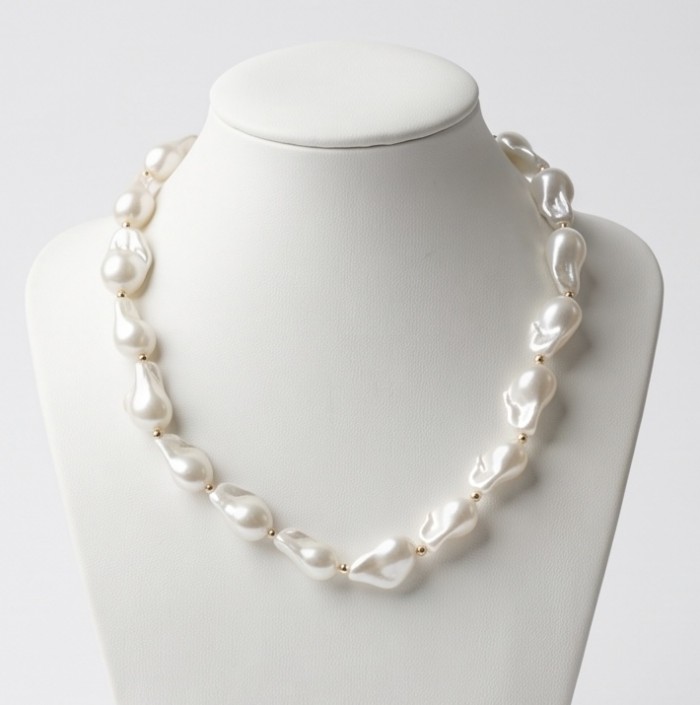 Outstanding Mother of pearl golden handcrafted Statement necklace - photo 1