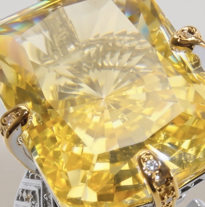 Solid 24.8 carat Genuine Yellow Sapphire 2 tones .925 Sterling Silver handcrafted ring size 8 adjustable - Stone close-up of 24.8 carat yellow sapphire in sterling silver setting
