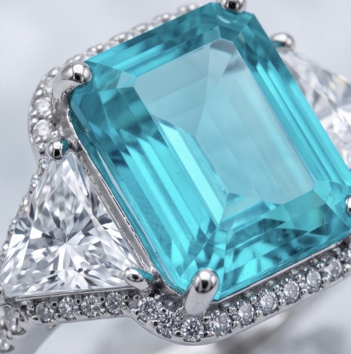 Elizabeth 11.7 carat Colombian Emerald .925 Sterling Silver dipped in Rhodium handcrafted Ring size 7 3/4 - Close-up of Elizabeth 11.7 carat Colombian Emerald in sterling silver.