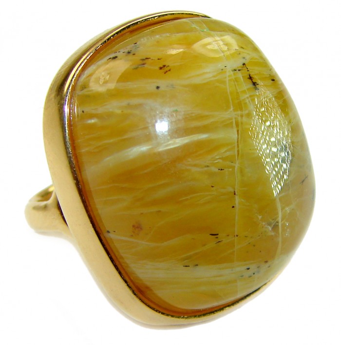 Himalayan Treasure 29.9 carat Best quality Golden Rutilated Quartz 18K Gold over .925 Sterling Silver handcrafted Ring Size 4 1/4 - Side view of Himalayan Treasure 29.9 carat Golden Rutilated ring.