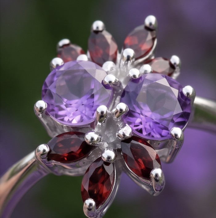 Flower 5.4 carat Amethyst rhodium over .925 Sterling Silver Handcrafted Ring size 9 - Close-up of flower-shaped amethyst and garnet ring in sterling silver.