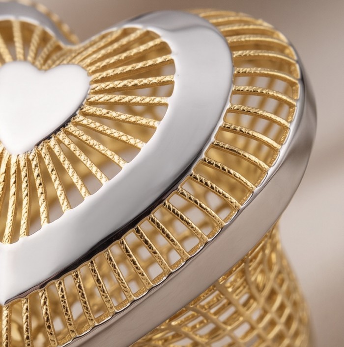 Dubai Style - Golden Heart .925 Sterling Silver dipped in 22K Gold handmade Large ring size 6 1/4 - Close-up of Dubai Style Golden Heart with silver and gold details