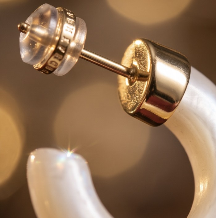 Top quality Sublime Blister Pearl 22K Gold over .925 Sterling Silver handcrafted Earrings - Close-up of pearl earring with gold and sterling silver detailing.