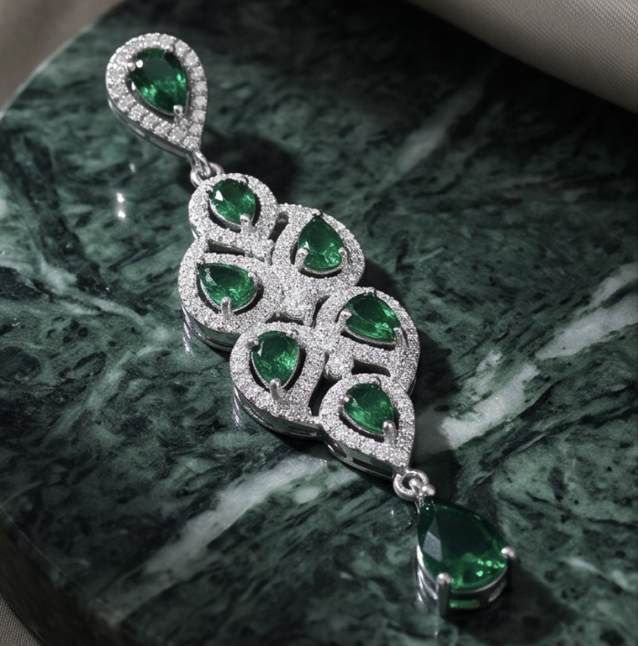 Isabella 6.8 carat Colombian Emerald .925 Sterling Silver Perfectly handcrafted pendant - Angle view of Isabella 6.8 carat Colombian Emerald in sterling silver.