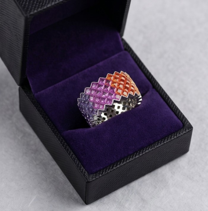 My own Rainbow - authentic 8.7 carat multigem .925 Sterling Silver Eternity Ring size 5 - Multicolor gemstone ring in box, top view.