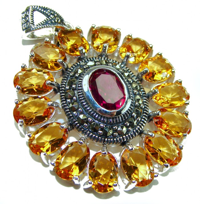 Vintage Design Genuine 22.5 carat precious Ruby Citrine .925 Sterling Silver handmade Pendant - Close-up of vintage design ruby and citrine pendant.