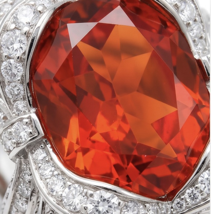 Royal Red 25.7 ctw oval cut Mozambique Ruby .925 Sterling Silver handcrafted Statement Ring size 7 3/4 - Stone close-up of oval cut Mozambique Ruby in sterling silver setting