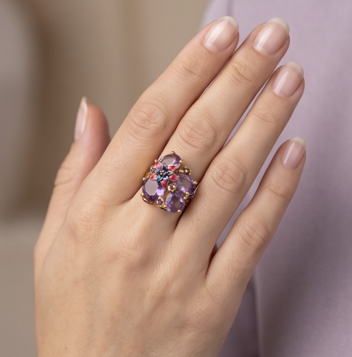 Lila Blossom 17.5 carat Pink Amethyst 22K Gold over .925 Silver handcrafted Cocktail Ring s. 6 3/4 - Pink Amethyst ring worn on hand, 22K gold over .925.