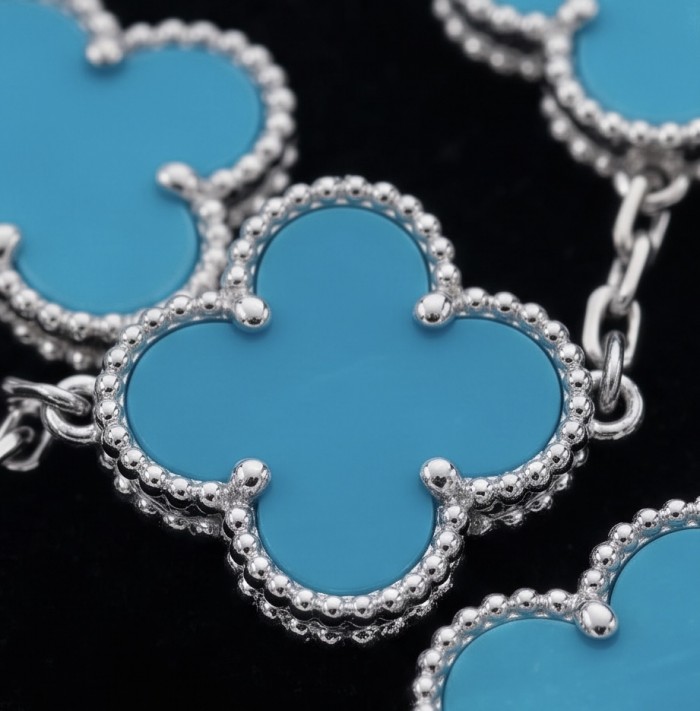 36 inches Outstanding authentic inlay Turquoise Lucky Four Leaf Clover .925 Sterling Silver necklace - Close-up of turquoise clover design pendant with silver detailing.