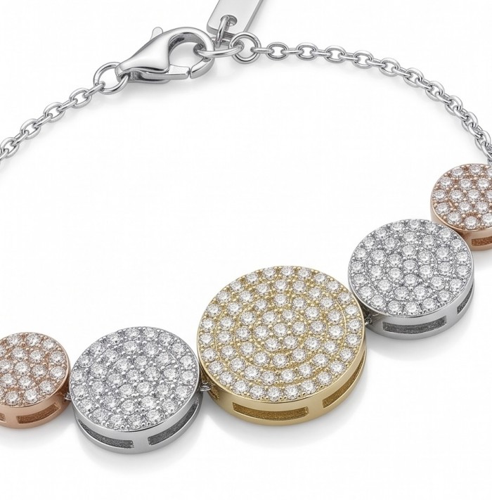 Precious 7.9 carat pave White Topaz 2 tones .925 Sterling Silver Golden Handcrafted Statement Bracelet - Close-up of pave White Topaz 2-tone sterling silver bracelet clasp.